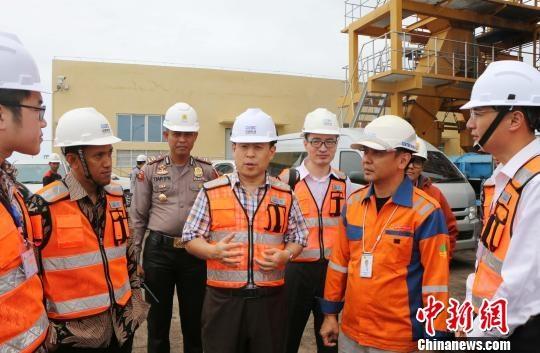 中国驻印尼大使考察中企承建塔卡拉燃煤电站项目